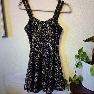 All that Jazz Golden Black Lace Fit & Flare Dress EUC Size 5/6